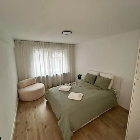 Spacious Bright Near The Center Of Ghent