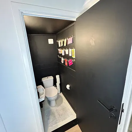 Apartment Spacious Bright Near The Center Of *
